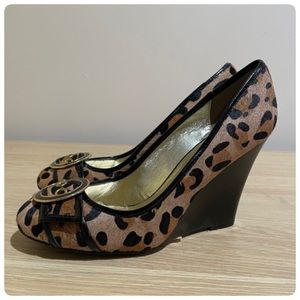 👠💋💄STEVE MADDEN CALF HAIR LEOPARD WEDGE…Sz 9…New in box…Retail $94.